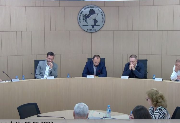 KAS vendos rinumërimin e votave për kryetar bashkie në Belsh