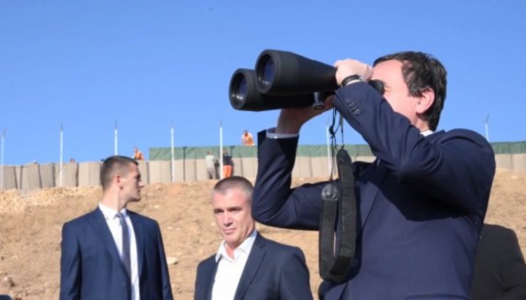 Tensionet mes Kosovës dhe Serbisë, Kurti viziton veriun e Mitrovicës