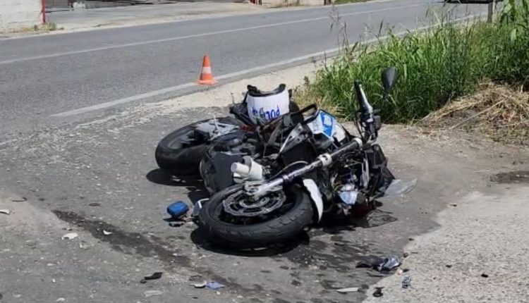 U përplas nga makina, plagoset punonjësi i policisë në Fier