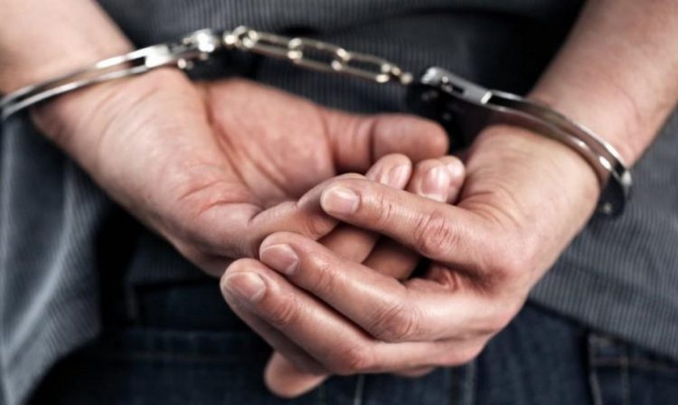 Goditi me sende të forta një 31-vjeçar, shpallet në kërkim i riu në Pogradec