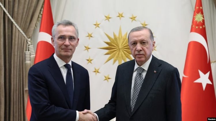 Stoltenberg-Erdoganit: Suedia i ka përmbushur obligimet për anëtarësim në NATO