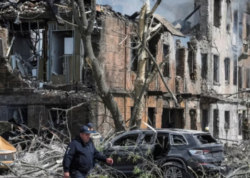 Ukrainë: Një dyvjeçare e vrarë, 22 të plagosur si pasojë e sulmeve ruse