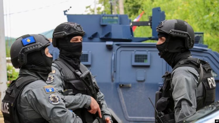 Sulm me shok-bombë në Zveçan