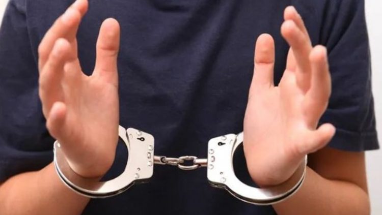 Fshihej në Spanjë, pranga shqiptarit që ishte shpallur në kërkim nga autoritetet gjermane