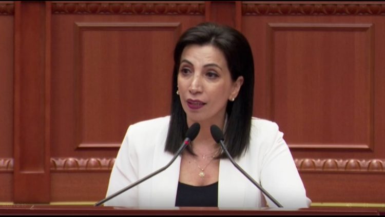 5 vite në Shqipëri me detyrim,Kushi për projektligjin e mjekëve të rinj:Jo antikushtetues