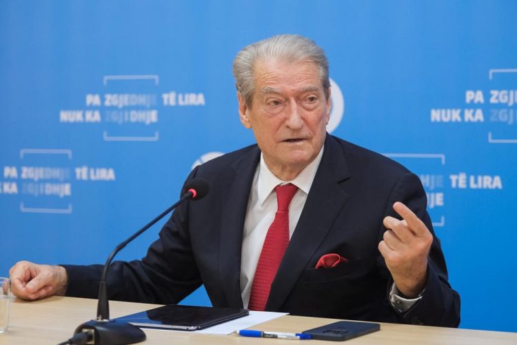 Afera e inceneratorëve, Berisha: Ndërmarrja është e Ramës, Mireli e Klodiani të punësuar
