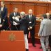 Nis me debate Kuvendi, Berisha shpalos postera me fytyrën e kryeministrit Rama