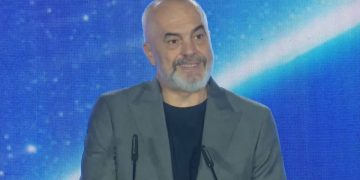 Rama: Gati paketa për të rinjtë, të punojnë në fushën e teknologjisë për shtetin shqiptar