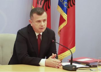 Mori detyrën si Ministër i Brendshëm, Balla publikon kërkesat e tij të para