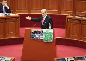 Arratisja e Ahmetajt, Berisha: Rama dhe ju funksiononi me moton ‘erdhëm, vodhëm, ikëm’
