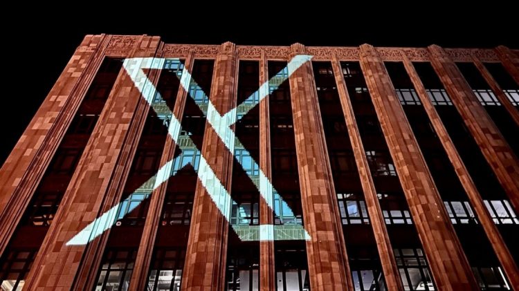 Epoka “X”, Elon Musk prezanton logon e re të Twitter