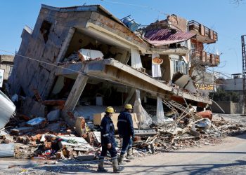 Mjekët paralajmërojnë për probleme shëndetësore pas tërmetit në Turqi