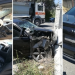 Fushë-Krujë/Makina pa targa del nga rruga dhe përplaset me një mur, plagosen dy të rinj