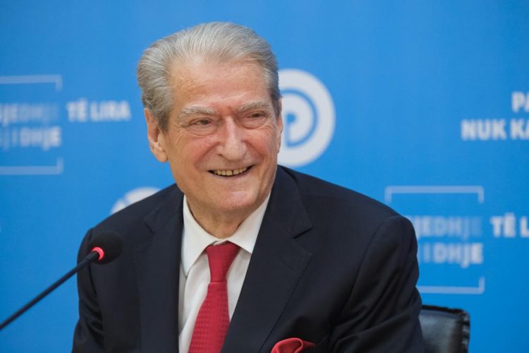 Berisha paralajmëron protesta: Do i drejtohemi shqiptarëve për largimin e qeverisë
