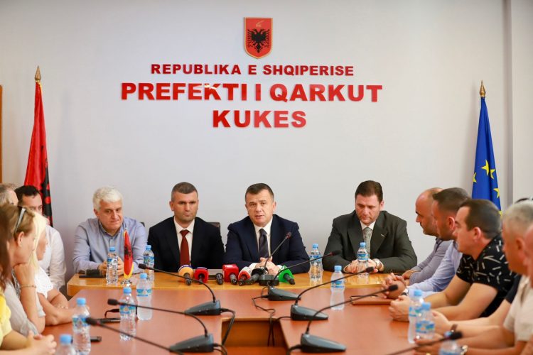Balla prezanton Prefektin e Kukësit: Duhet rishikuar dhe ridimensionuar roli i Prefektit