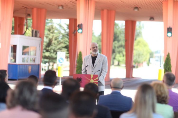 “Rizgjim i projektit si pjesë e së shkuarës”,Rama:Vijon puna për ndërtimin e Korridorit 8