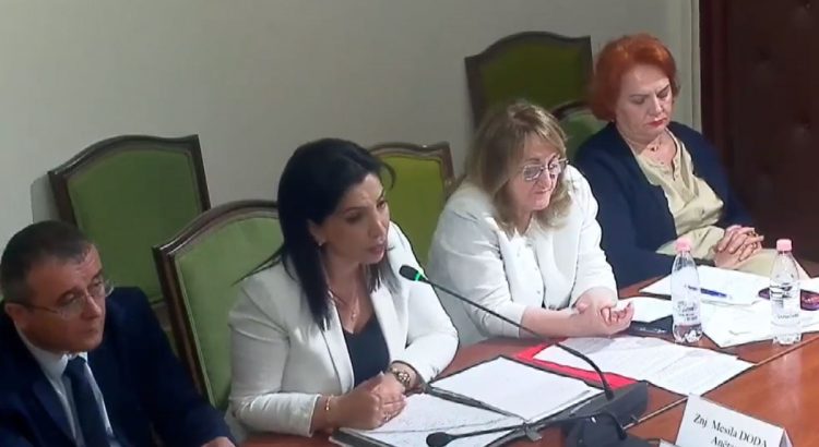 Projektligji për studentët e mjekësisë, Kushi: T’i paraprijmë tani, nesër do të jetë vonë