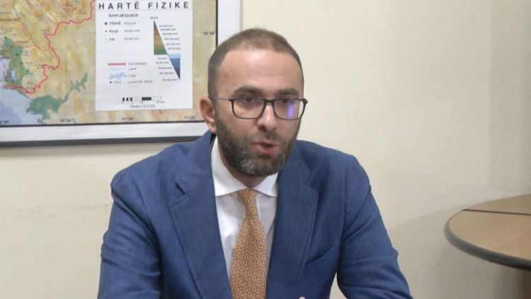 “Më shpallën armik”, Bardhi nuk tërhiqet: Nesër do të mbledh Këshillin Kombëtar