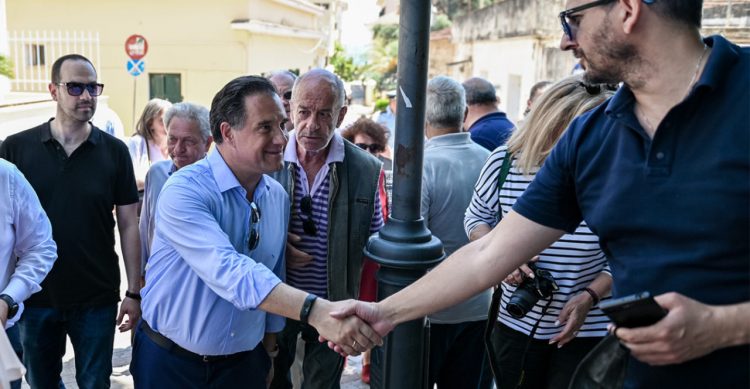 Temperaturat e larta/Bizneset në Greqi do mbyllen nga ora 12:00–16:00 ose 2000 euro gjobë