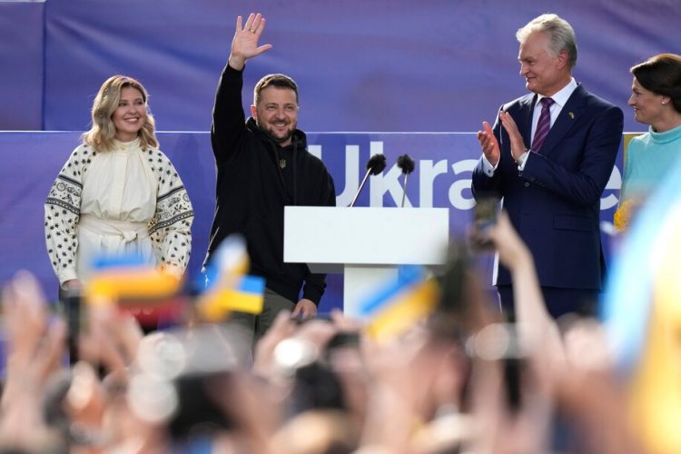 Dita e dytë e samitit të NATO-s në Vilnius, Zelensky pritet të takojë Stoltenberg