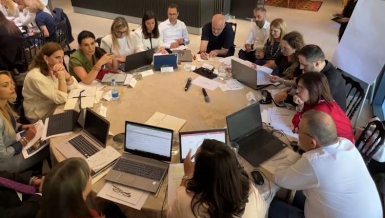 Rama mbledh për të dytën ditë kabinetin qeveritar në Tepelenë