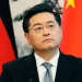 Nuk është parë në publik prej kohësh, Kina shkarkon ministrin e Jashtëm