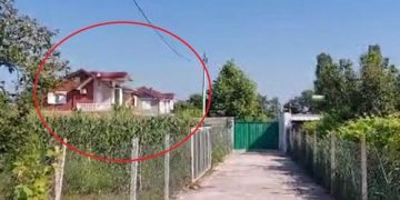 Kjo është banesa e Gentian Bejtjas që u sulmua me breshëri kallashnikovi