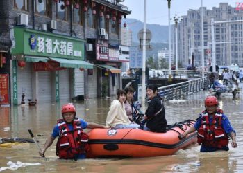 Përmbytjet masive në Kinë/ Rritet numri i viktimave, qindra banorë të prekur