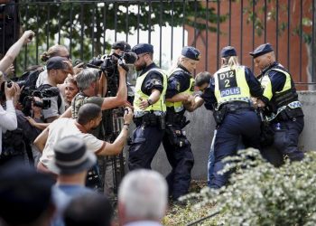 Djegia e Kuranit, Britania paralajmëron për sulme të mundshme terroriste në Suedi