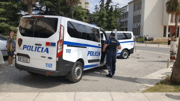 U gjet e vdekur poshtë urës së ‘Dajlanit’,policia:U vra me thikë, shoqërohen 17 persona