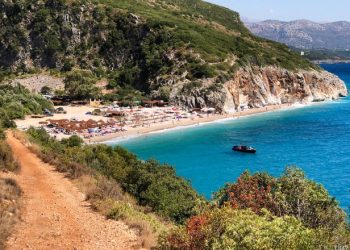 Mediat e huaja: Ja 10 plazhet më të bukura që mund të vizitoni në Shqipëri