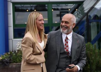 “Corriere della Sera”: Edi Rama, kryeministri që dashuron Italinë! Nga pikturat në…