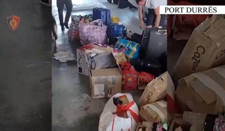 Vinte nga Anglia, arrestohet 30-vjeçari, tentoi të fuste mbi 100 mijë £ të padeklaruara