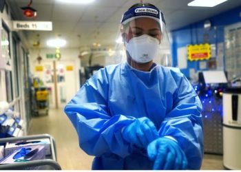 Ekspertët alarmojnë në Britani:Vjeshta pritet të sjellë rritjen e të infektuarve me Covid