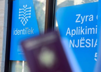 Kartat e ID dhe pasaportat e reja tashmë tek “IdentiTek”, ja kur nisin aplikimet