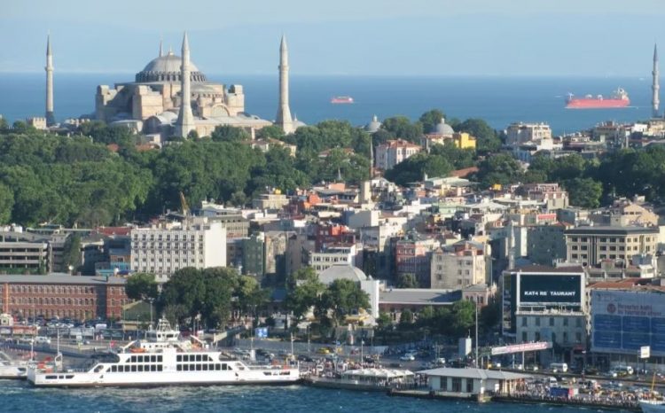 I nxehti ekstrem, në Turqi regjistrohet temperatura mbi 49 gradë