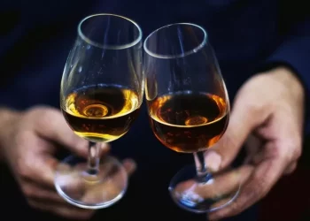 Franca do të shpenzojë 200 milionë euro për të shkatërruar verën ndërsa kërkesa bie