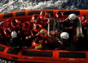 Shpëtohen mbi 400 emigrantë në Mesdhe, mes tyre dhe foshnja