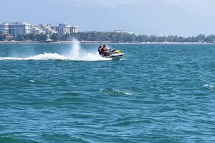 Zbardhet ngjarja në Himarë, policia: Dy të rinjtë u përplasën me Jet Ski, shokët gënjyen