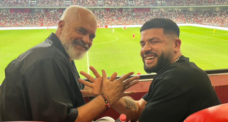 Ndeshja Partizani-Roma/Rama bën shqiponjën me Noizyn dhe publikon foton, ja çfarë shkruan