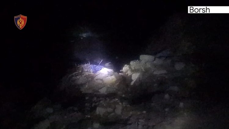 U kapën duke derdhur ujërat e zeza me autobot në Borsh, arrestohen dy persona