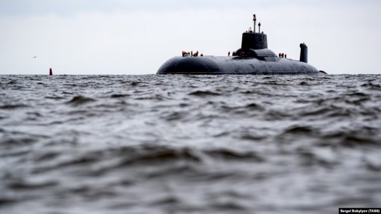 Rusia do t’i pajisë nëndetëset e reja bërthamore me raketa hipersonike