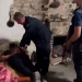 Me pranga në duar dhe të shtrirë në krevat, arrestohet pas një viti autori i një grabitje
