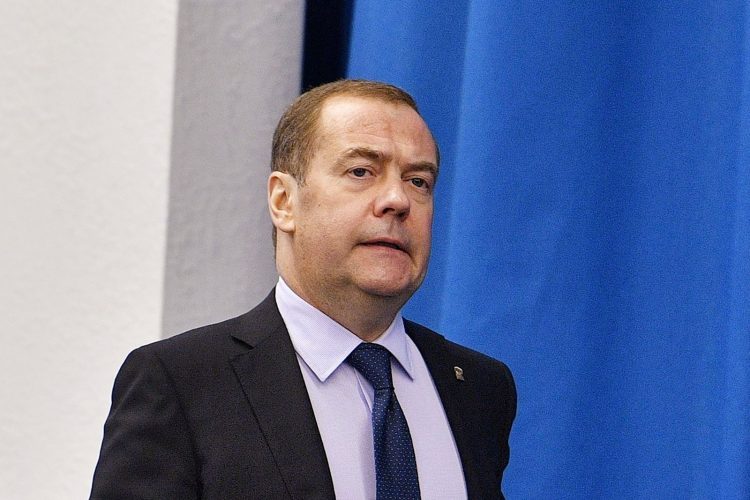 Medvedev: Perëndimi fiton para nga konflikti në Rusi-Ukrainë, nuk ka nevojë për paqe