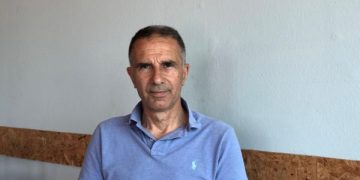 Banorët protestë për plehrat/Kryebashkiaku i PS i ofendon:Jeni k*rva, s’i dua votat tuaja