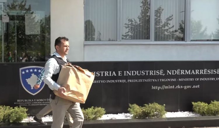 Abuzuan me rezervat shtetërore, arrestohen dy zyrtarë në Kosovë