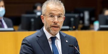 Shtetet e Ballkanit “duhet të marrin vendime të vështira shpejt”