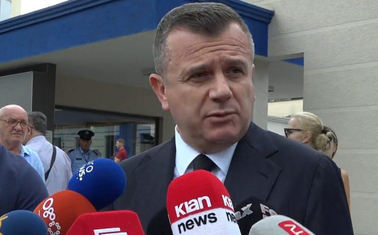 Balla homazhe në nder të Fadil Canaj:Ka pasur rol të rëndësishëm në ringritjen e Policisë