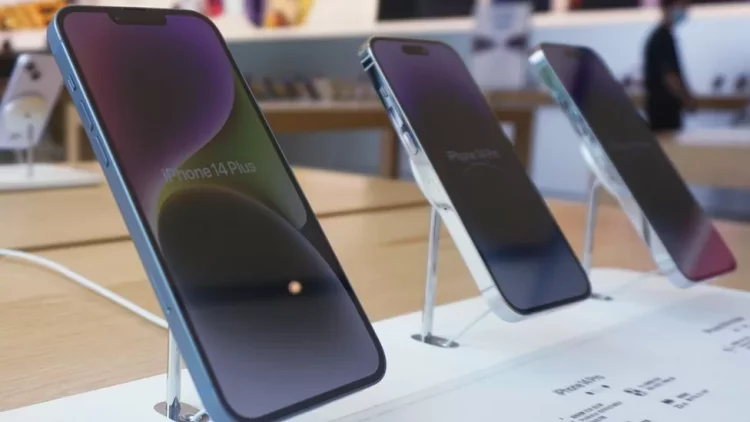 Apple humb 200 miliardë Dollarë në 2 ditë pas bllokimit të Kinës