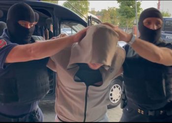 Operacioni ‘Tempulli’/Zbardhen emrat e 30 të arrestuarve në Durrës, 11 të tjerë në kërkim